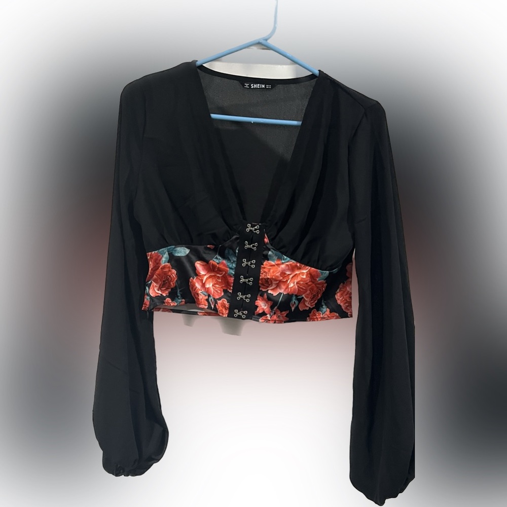 SHEIN Black Crop Top with long Sleeves